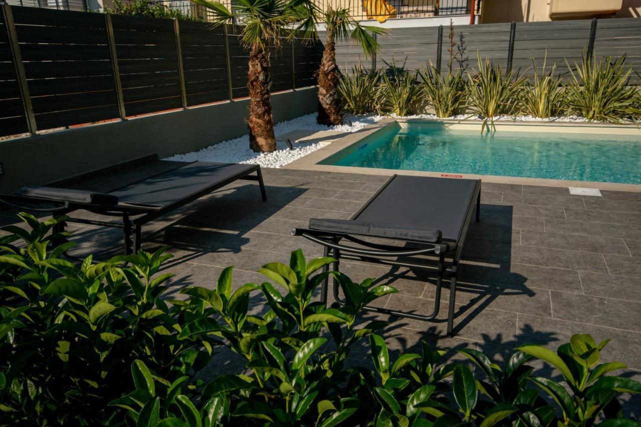 Olive 103 Apartment Peraia  Bagian luar foto